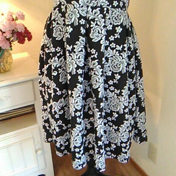 LuLaRoe Fit and Flare Dress - Picture 3 of 10